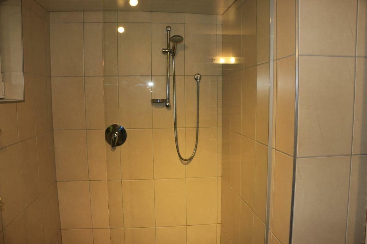 Haus Berndt Schwemberger Apartamento Fügen Exterior foto